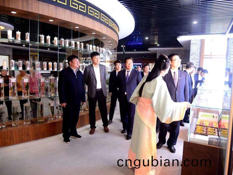 標(biao)本(ben)館(guan)對(dui)外交(jiao)流